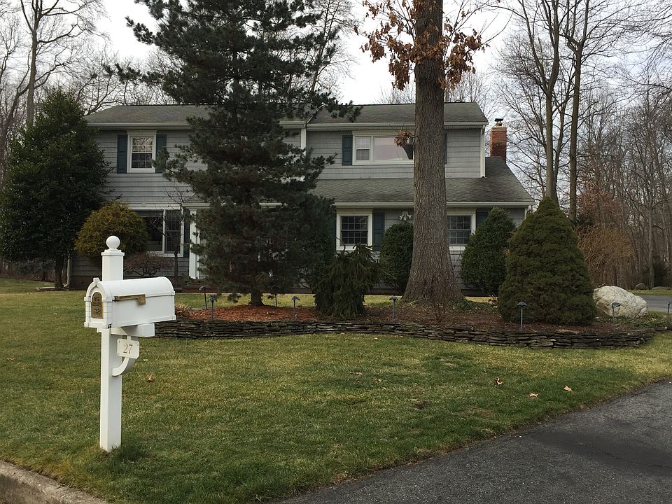 27 Colonial Heights Dr