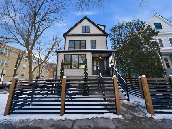 (undisclosed Address), Chicago, IL 60625