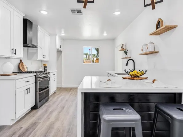 1949 Valley View Ave, Norco, CA 92860