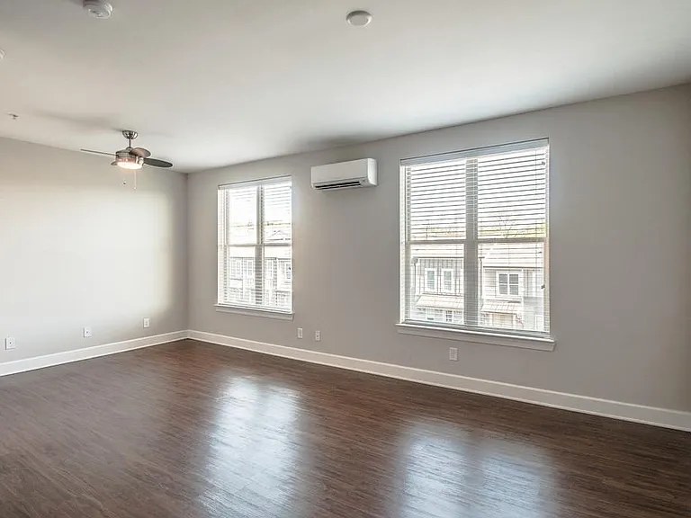 Parkview Midtown Apartments — Photo 15
