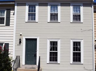 8067 Dulciana Ct, Springfield, VA 22153