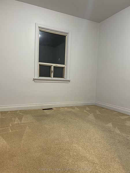 Toronto House for rent - 4 Bedrooms — photo 8
