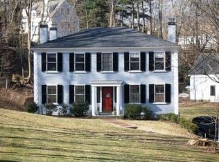 7 Bates Way, Hingham, MA 02043