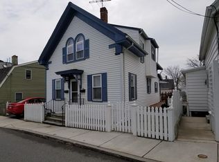 10 Beacon St, Gloucester, MA 01930