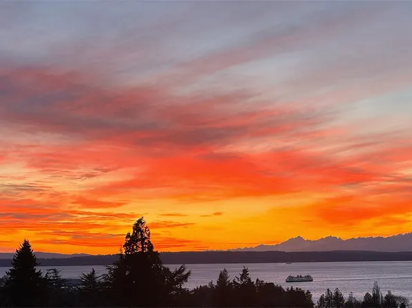 19125 94th Avenue W, Edmonds, WA 98020