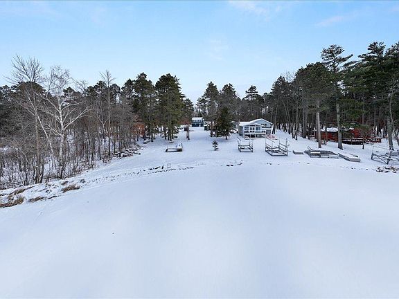 3rd image of 36199 Trail Of Pines Rd