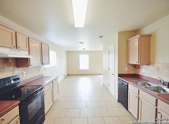 4th image of 6310 Wild Flower Way