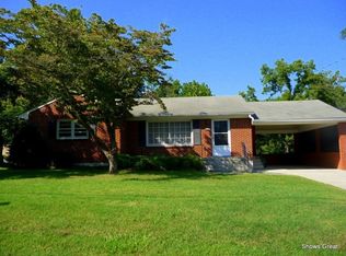 2133 Meadowbrook Rd NW, Roanoke, VA 24017