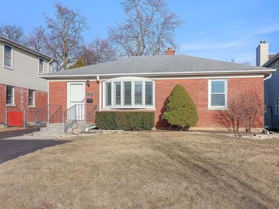 4541 Sterling Rd, Downers Grove, IL, 60515