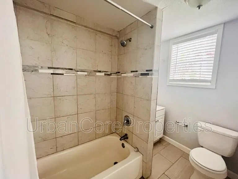 419 4th St N #3 — Photo 7