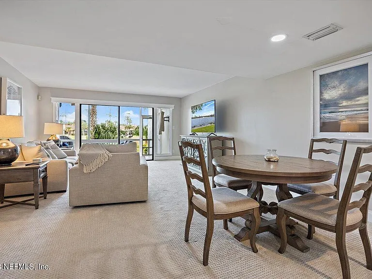 324 Quail Pointe Dr — Photo 4