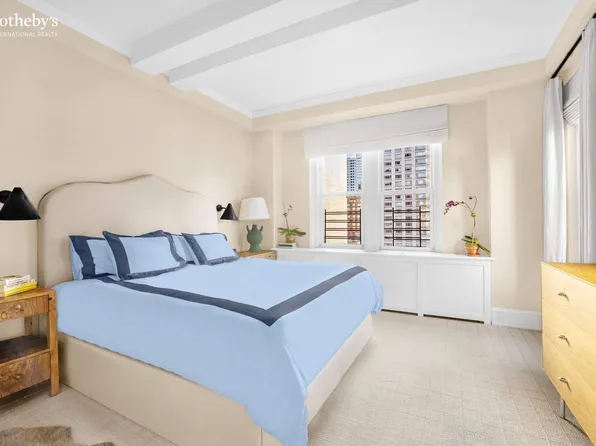 215 East 72nd Street image 7 of 13