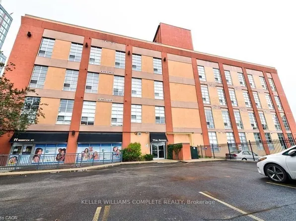 11 Rebecca St E #202, Hamilton, ON L8R 3H7