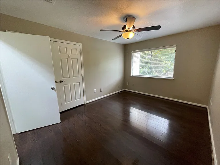12315 Glenview Dr — Photo 18