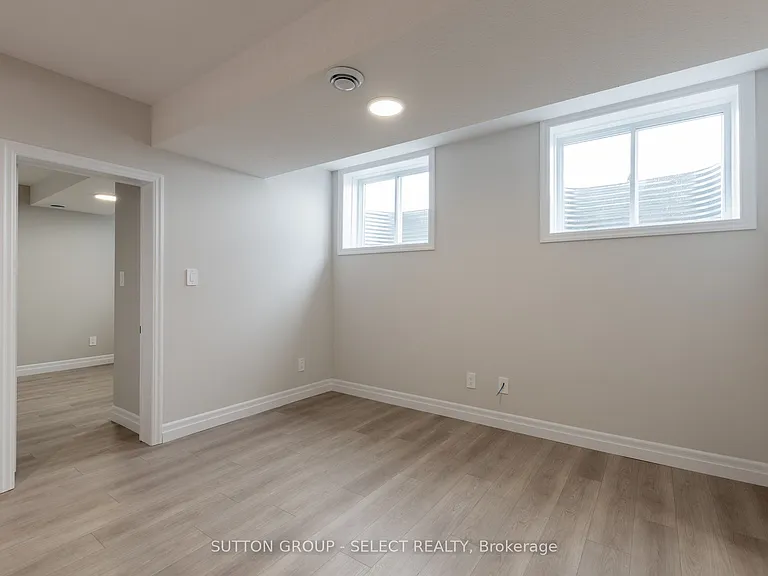 6437 Heathwoods Ave — Photo 10