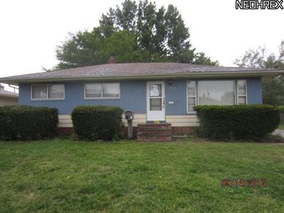 7694 Ann Arbor Dr, Parma, OH, 44130