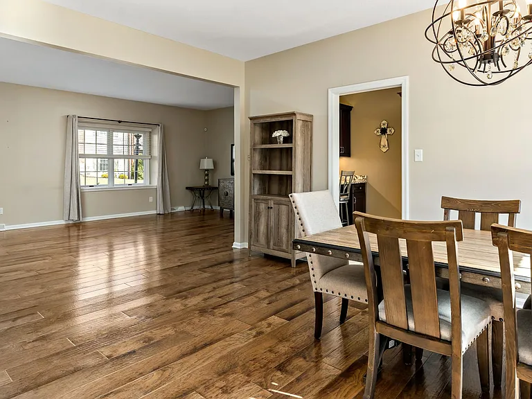 203 Boxwood Ct — Photo 11