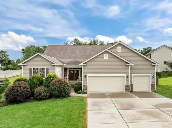 1165 Yorkshire Dr, Burlington, NC 27215