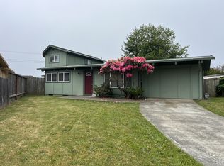 1268 Fernwood Dr, McKinleyville, CA 95519