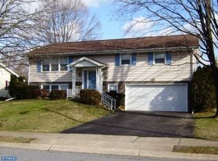 527 Amherst Ave, Reading, PA 19609