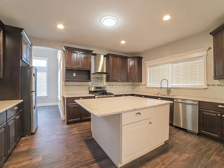 1297 E Tradewind Dr — Photo 6