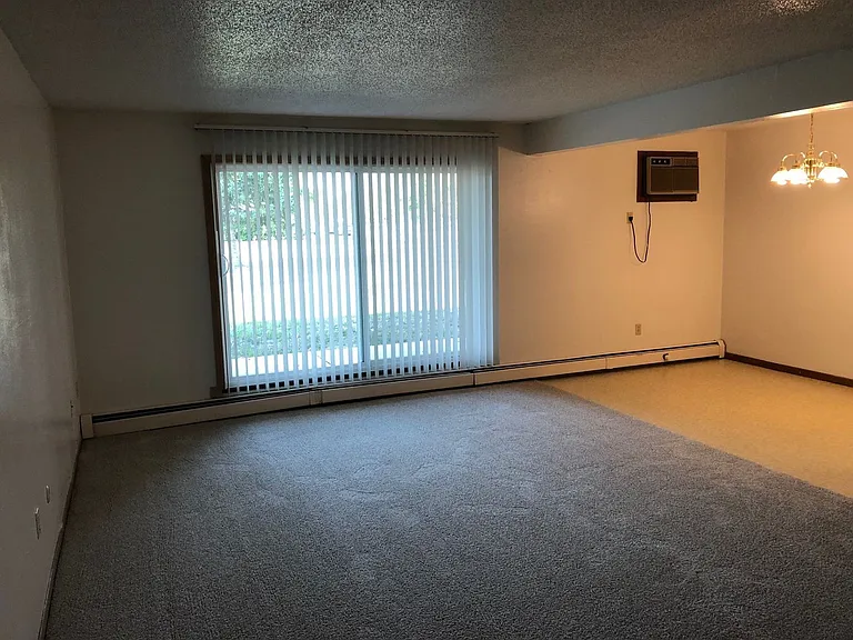 200 N Garfield Ave — Photo 13