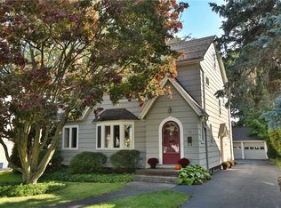 40 Elmore Rd, Rochester, NY 14618