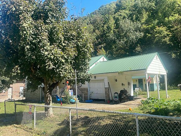 2nd image of 23573 Spruce River Rd