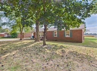 407 Palo Verde Dr, Malden, MO 63863