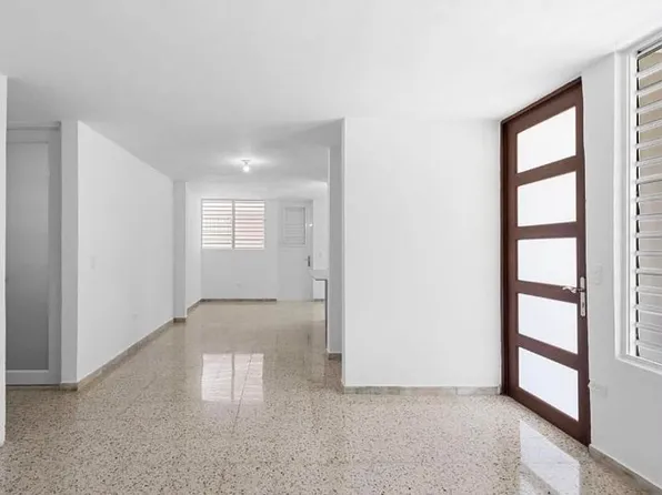 14 Yellowstone, San Juan, PR 00926
