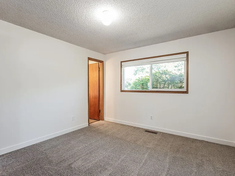 10716 SE 224th Pl — Photo 11