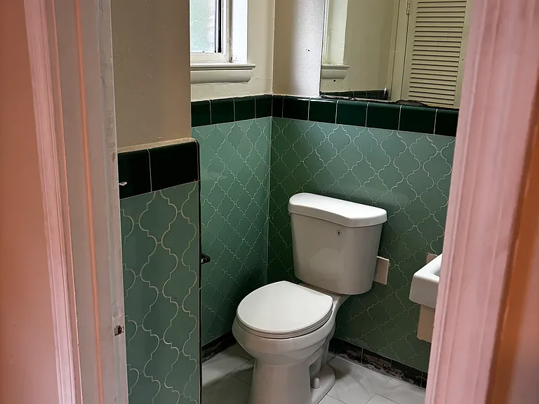 1434 Saint Andrew St #12 — Photo 11