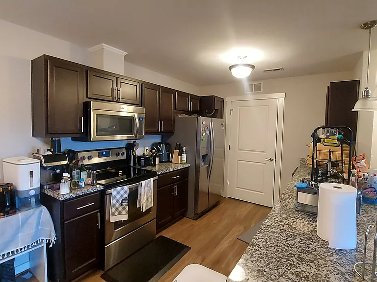 3408 Briarcliff Dr #E — Photo 6