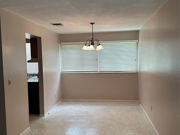 4th image of 3130 Hargrove Ln