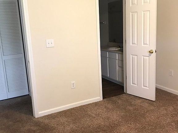2nd image of 607 Emily Ln APT 5104