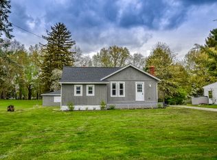 1747 Faye Rd, Akron, OH 44306