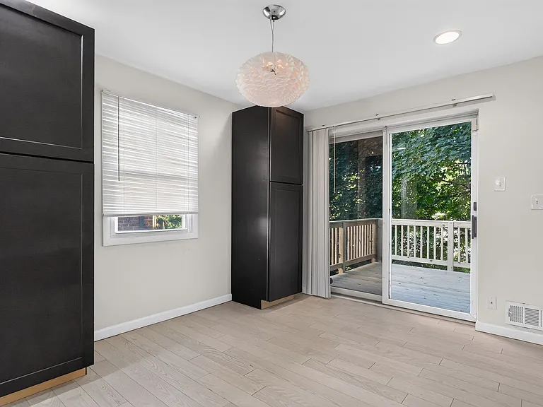 3521 Yuma St NW — Photo 6
