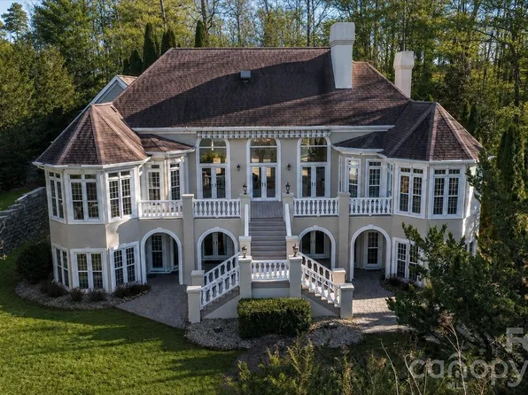 705 Lake Club Dr, Nebo, NC 28761