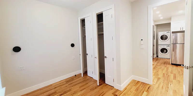 Rented by Henry Management | media 16