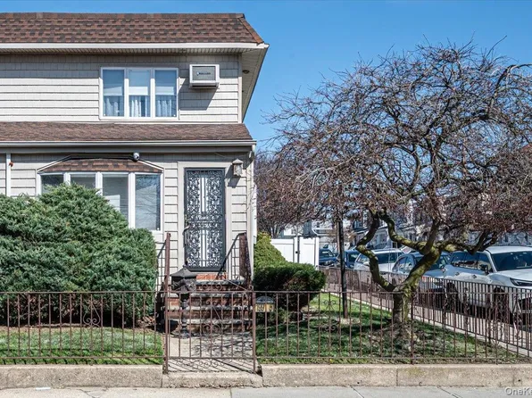 19945 34th Avenue, Flushing, NY 11358