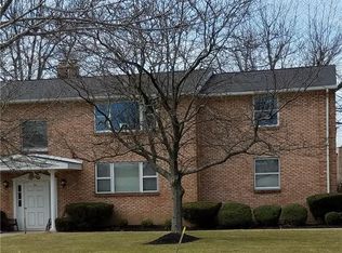 36 Old Lyme Dr, Amherst, NY 14221