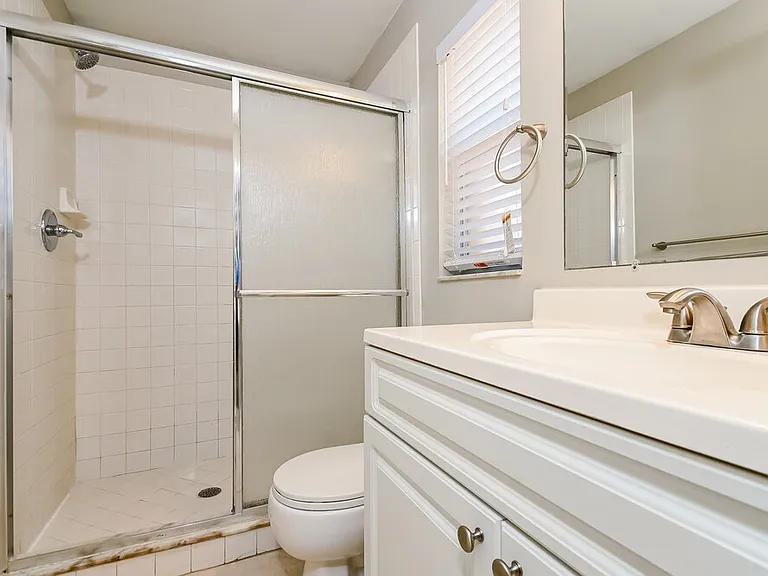 13656 Laraway Dr — Photo 10