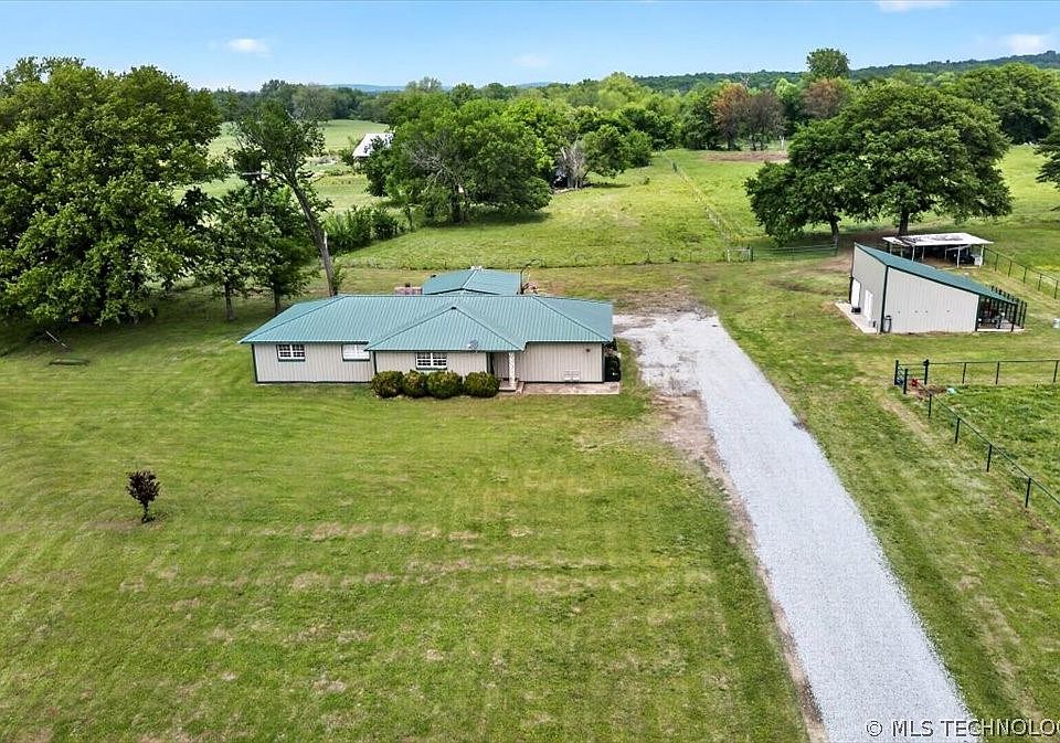1st image of 30253 W Highway 31