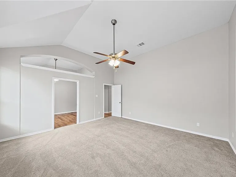 3381 Vineyard Trl — Photo 15