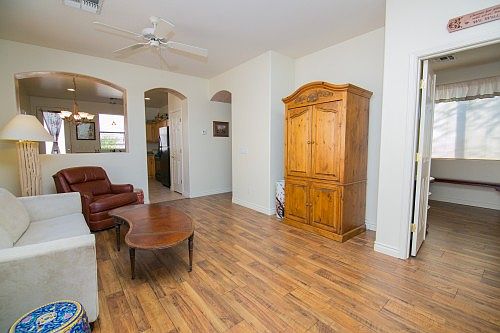 5th image of 2619 N Augustine