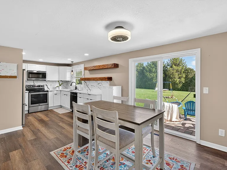 2091 W State Route 102 — Photo 11