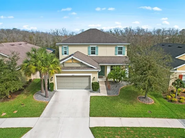 27043 Carolina Aster Dr, Zephyrhills, FL 33544