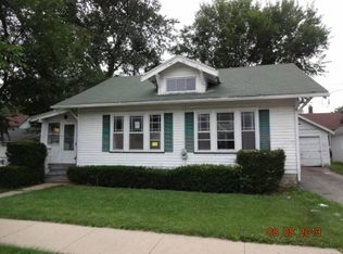 574 7th Ave, Aurora, IL 60505