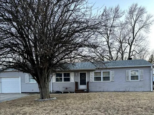 910 N Walnut St, Glenwood, IA 51534