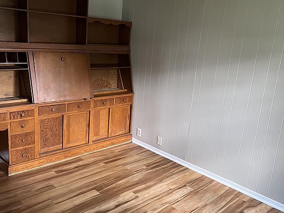 5th image of 2149 Dandridge Ave